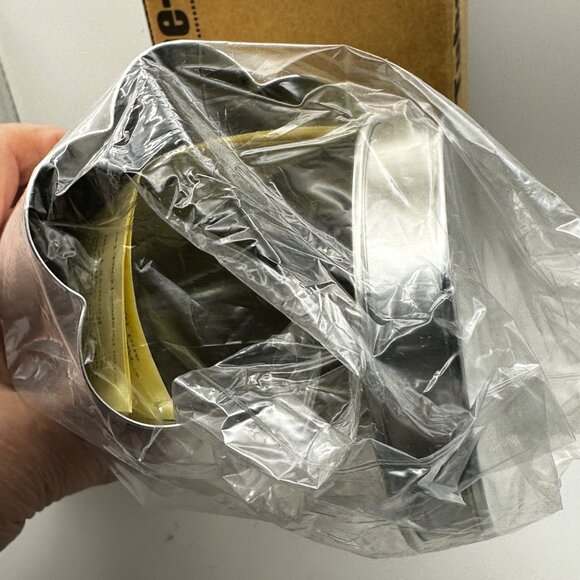 Pampered Chef #1550 Valtrompia Bread Tube-Flower NEW sealed in box with pamphlet - Picture 3 of 6